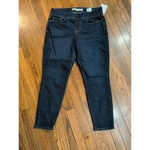 Levis Signature Gold Mid Rise Total Shaping Pull On Skinny Jean 12 SHORT Stretch